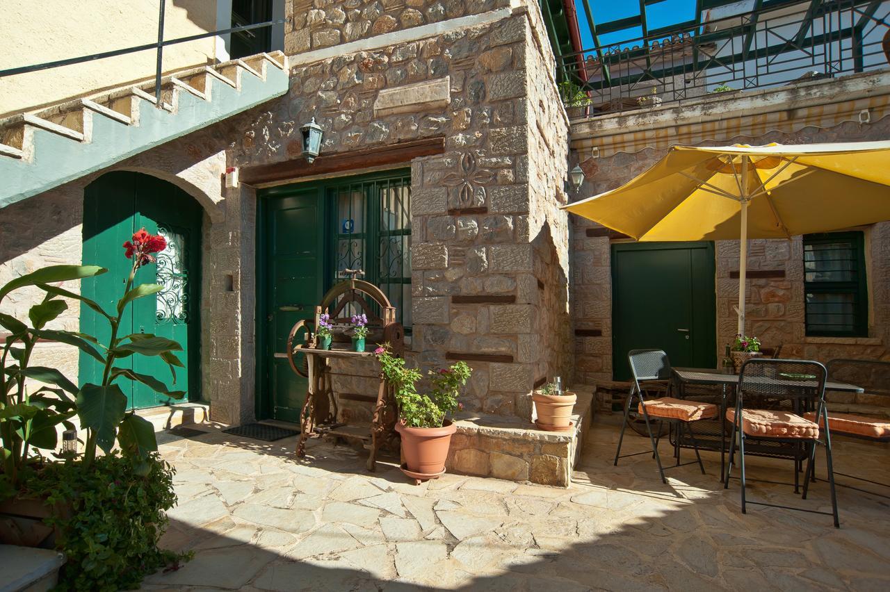 Alexandros Pension デルポイ エクステリア 写真